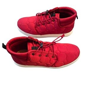 Sun + Stone Fin Quilted Bright Red Sneakers NEW Size 8.5